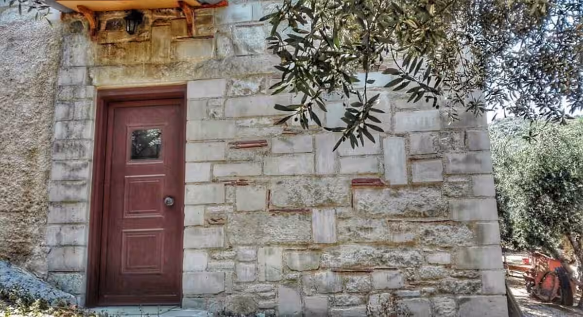 Private studio garden entrance
